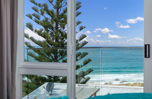 Magnificent Malua Views, Stroll to the beach