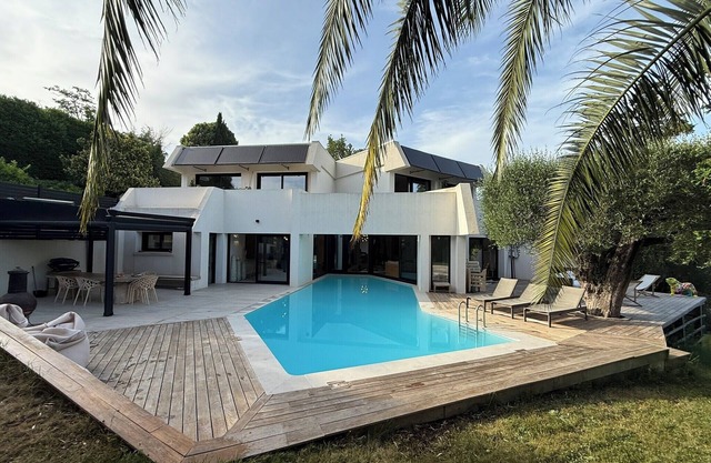 Magnificent modern villa - swimming pool - terrace - garden