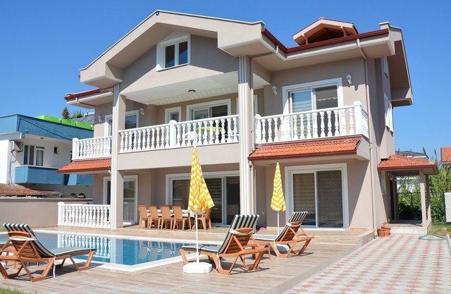 2018 SUPERBE VILLA MAGNIFIQUE PRIVÉE CONSTRUITE EN PLEIN CENTRE DU DALYAN GULPINAR !!