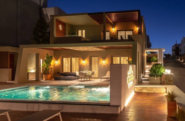 Magnificent Tinos Suite | Suite with Stunning Sea Views and Private Swimming Pool | Walking Distance to The Beach | Martiou