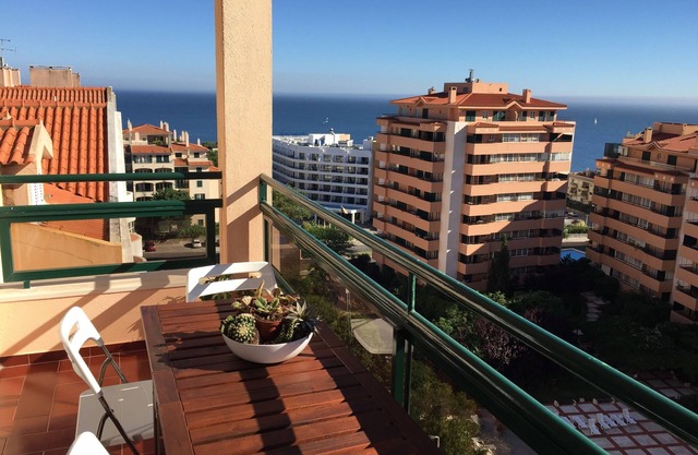 Vue magnifique! Très ensoleillé, décoré dans le coeur de Cascais