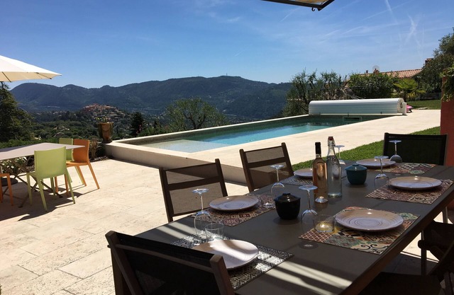 Magnifique villa sur les hauteurs de Nice au calme absolu
