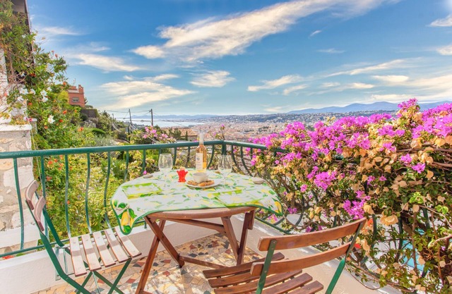 Magnifique villa avec vue imprenable sur Nice