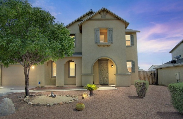 Magnificent Whole House at Tucson Mtn Village sleeps 8 by RedAwning