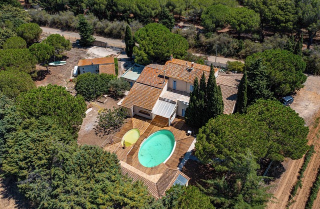 Magnifique villa entourée du vignoble de la Yole, chez Pierre