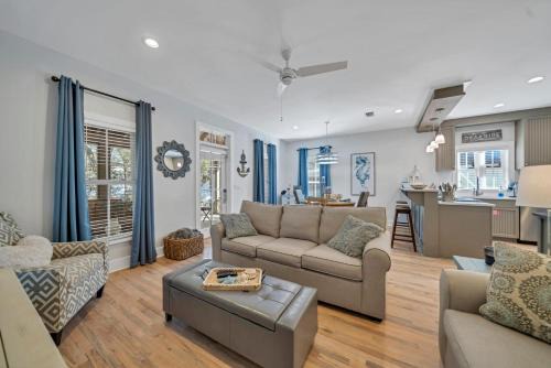 Magnolia Cottages Seacrest Flirty Flamingo - Pet Friendly Resort Pool & Beach Access!