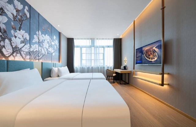 Magnolia Hotel Lingkong Road subway