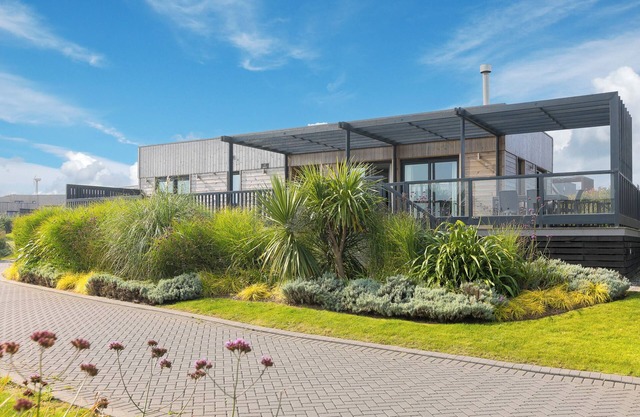 MAGNOLIA, pet friendly, country holiday cottage in Portreath