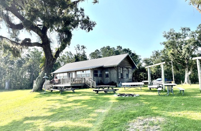 Magnolia Springs River Log Cabin- Alabama Paradise