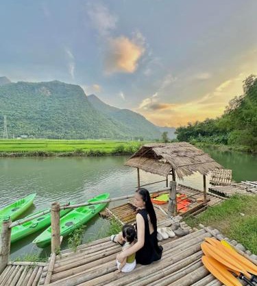Mai Chau riverside camping