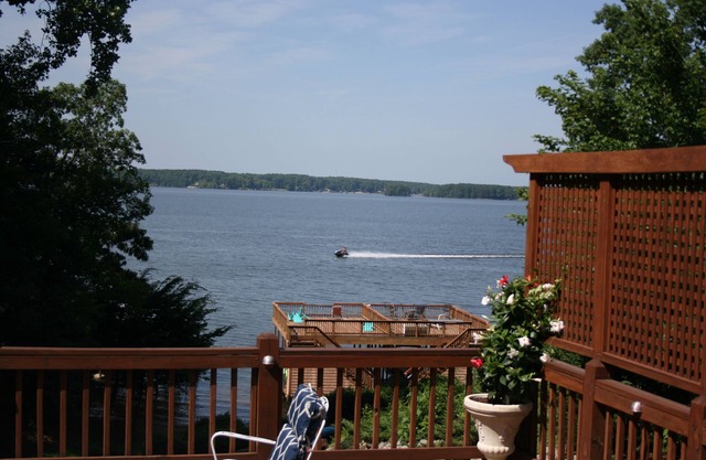 Maison principale au bord du lac, Kayaks / SUP, Plage, Bateau à proximité, Dog Friendly