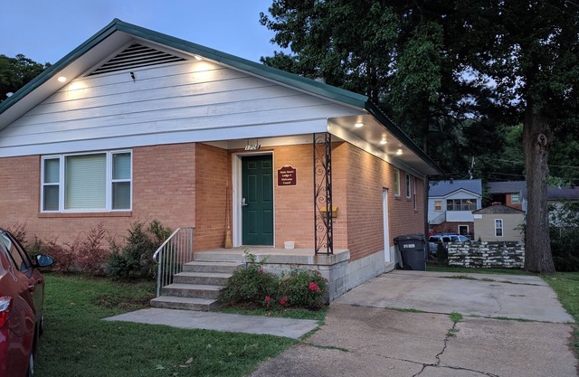 Main Street Lodge at Downtown