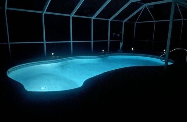 Maine escape, pet friendly, sleeps 6, private solar pool, golfe Cove, Floride