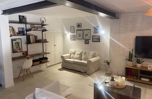 Maison accueillante à 5 mins des parcours randonnée et centre historique d’Arles