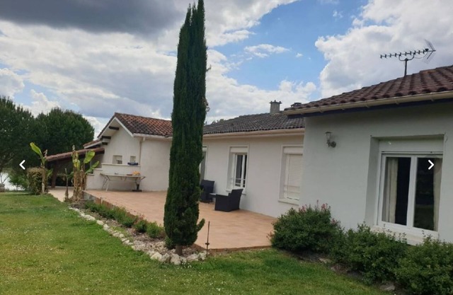 Maison au calme vue sur le lac à 10 minutes de Nérac