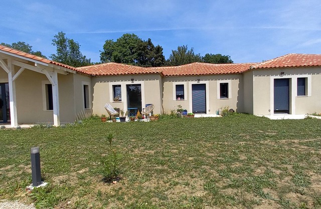 Maison aux portes de la Bastide de Villeréal