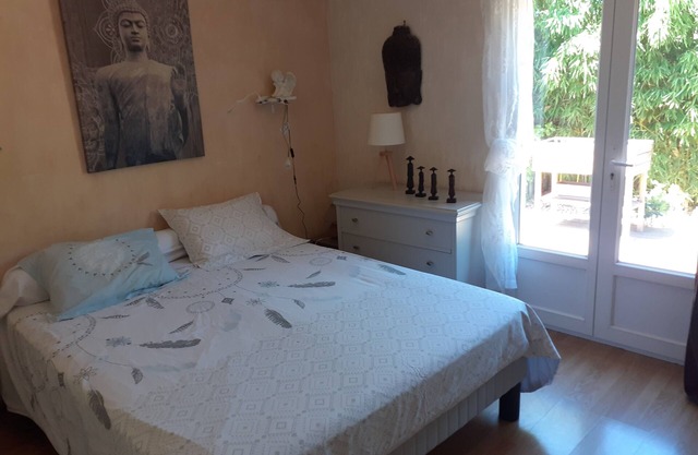 Maison calme dans le sud de la France climatisée avec piscine près de Nîmes
