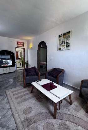 Maison chaleureuse et fonctionnelle
