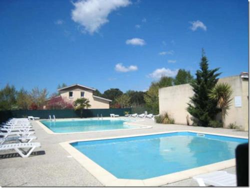 Maison confortable à Hourtin 45 m² avec piscine partagée sur place !
