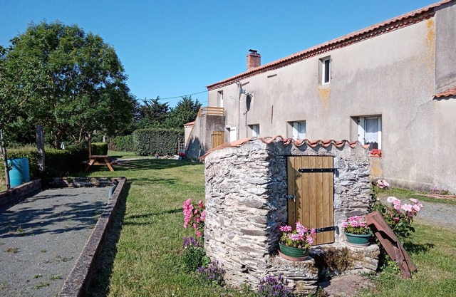 maison de campagne, tranquilite assurée, et à 5kms de la mer