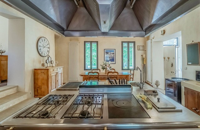 MAISON DE MAITRE à 20 mn de Marseille et 15 mn d'Aix en Provence