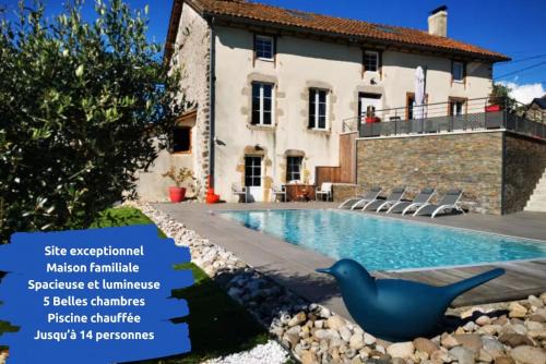 Maison de Pruns - Piscine - Spacieuse - Calme