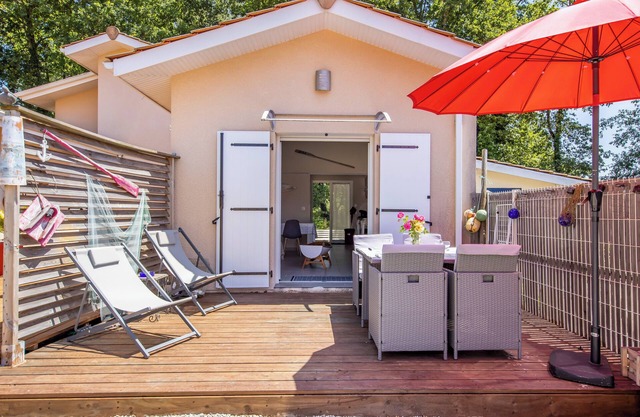 Maison Escapades Marines – Terrace and Comfort in the Heart of the Village