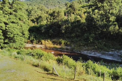 Maison F4 bord de rivière dans un hameau du village de Pruno en Haute Corse Dix min de la plage à Folelli