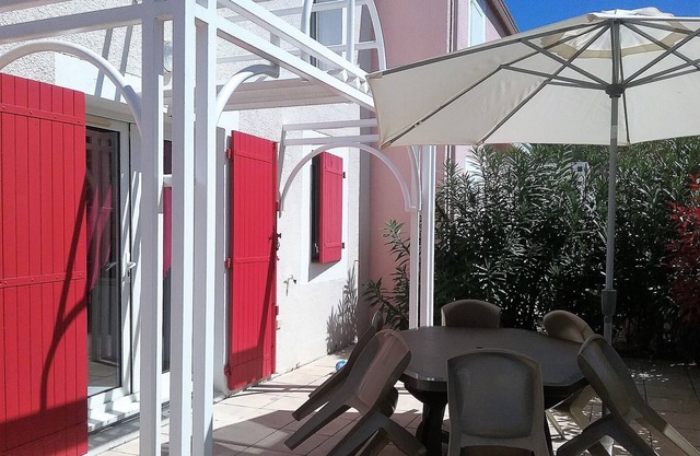 Maisonnette dans Résidence avec Piscine