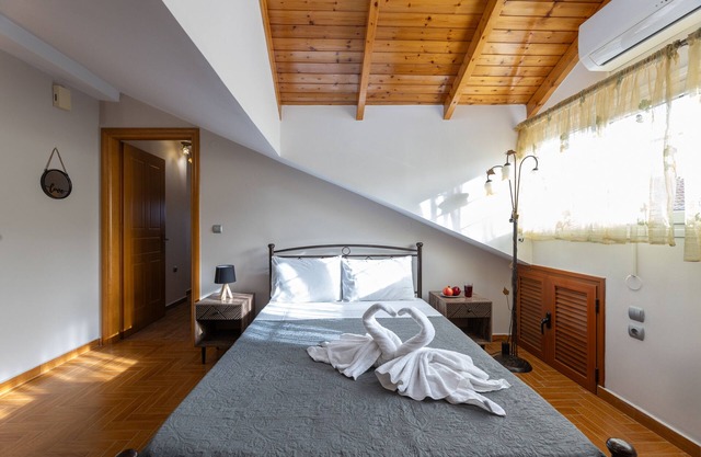 Maisonette with balcony, up to 8 people, in the Center of Argostoli