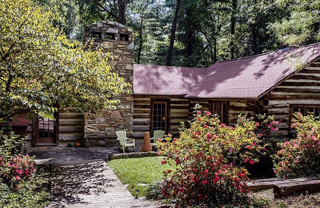 Majestic Getaway Cabin près de Wake Forest University