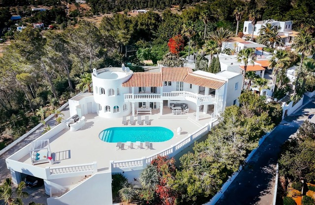 NOUVEAU Adorable Panorama Vue Océan Villa Multicolore LED Piscine 10PAX Ibiza Ville