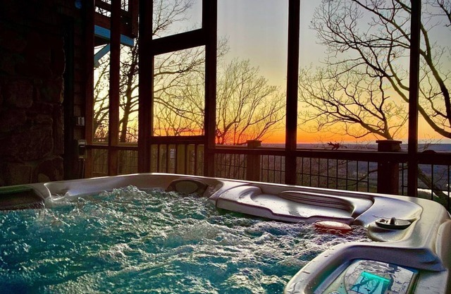 Majestic Views, Romantic Brow Home 1.5 Miles From The Heart Of Mentone