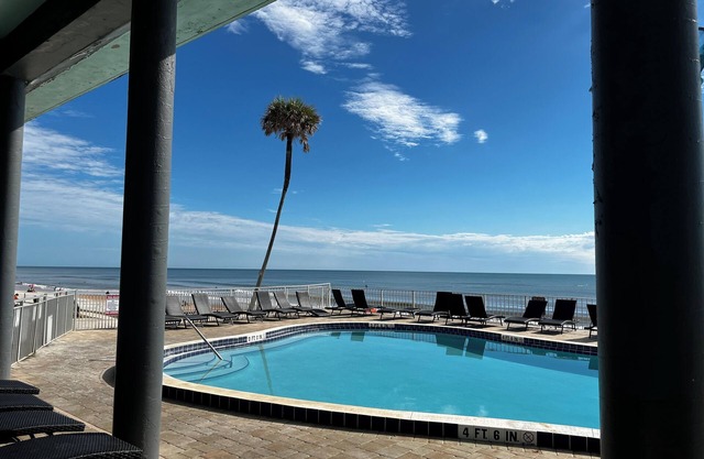 Makai Beach Lodge