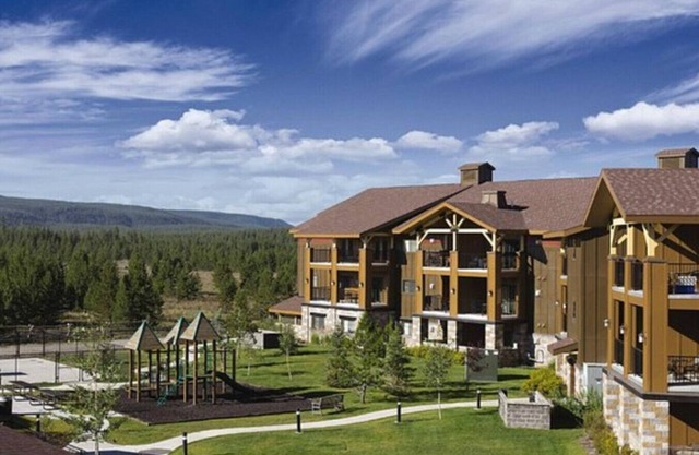 Make Yellowstone memories with the family in this 2BD vacation condo