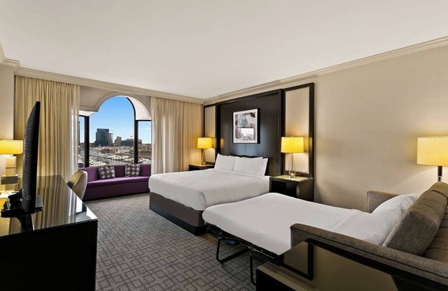 Make Your Trip More Enjoyable! Near M&T Bank Stadium, Pet-Friendly, w/ Pool