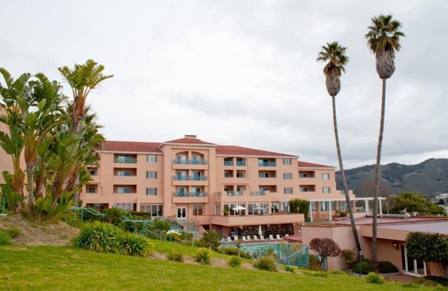 Making The Best Memories Along The Way! Kitchenette, Free Parking, Onsite Pool