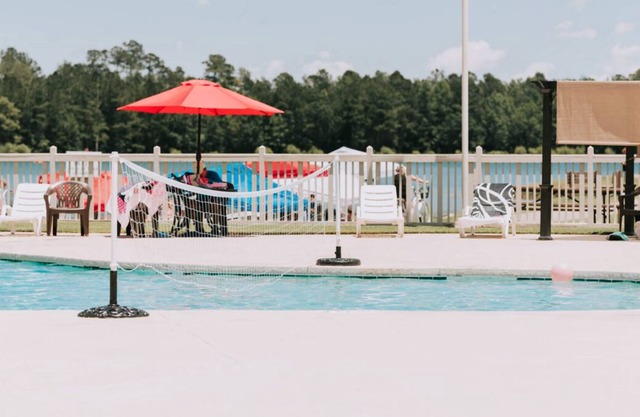 Making The Best Memories Along The Way! Pool, Near Crown Park Golf Club