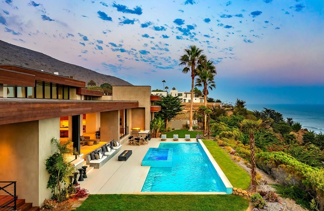 Malibu Oasis- The Premier, Exclusive Resort Retreat