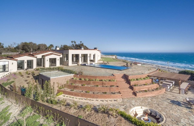 Malibu Ocean Front Villa de luxe, 11k Sq Ft, 6bed / 11bath