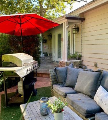 Malibu Ranch Guest House Hideway