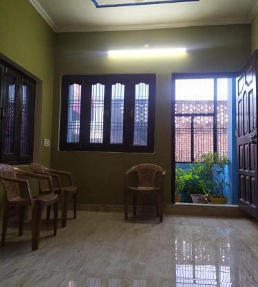 Malti Home stay 5 minute walking distance fromAyodhya DhamRailway Station