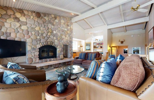 Mammoth West #137 Condo