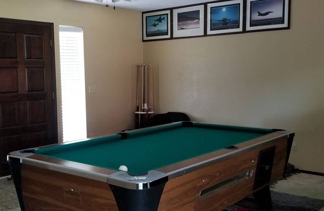 Man Cave Animaux acceptés