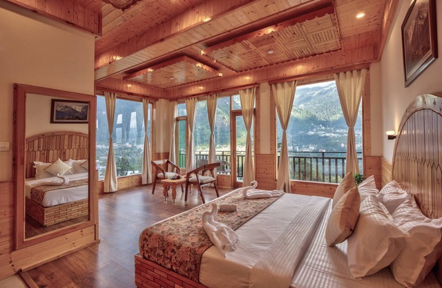 Manali Manor