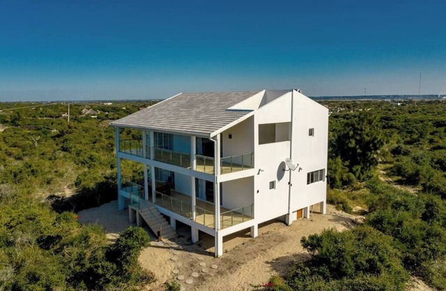 Mandowa Beach Forest & Cottages - B