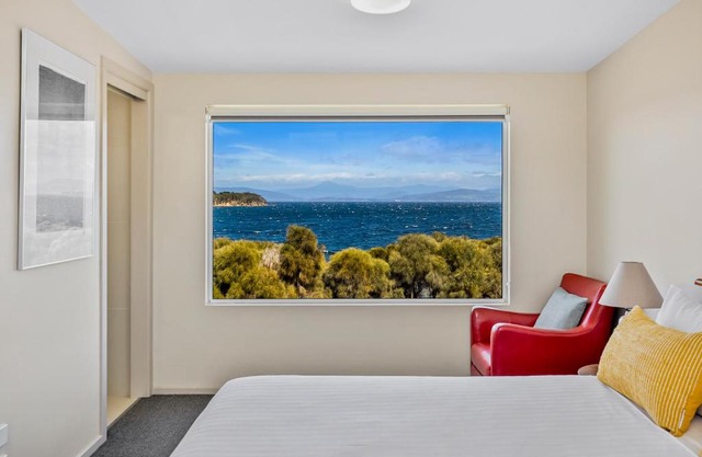 Manfield Seaside Bruny Island