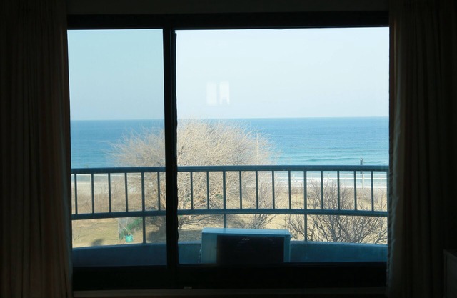 Mangsang Beach Pension
