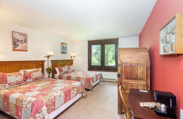 Manitou Lodge 2 by Alpine Lodging Telluride