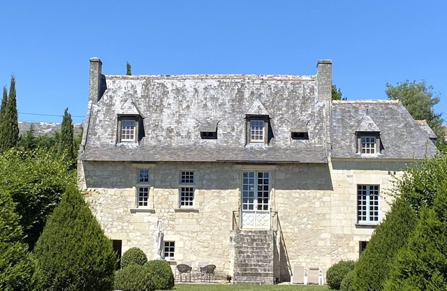 Manoir dans un écrin de verdure - châteaux et vignes - Loire
